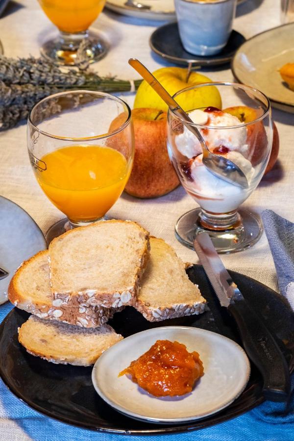 La Porta Accanto B&B San Vito di Leguzzano Bagian luar foto