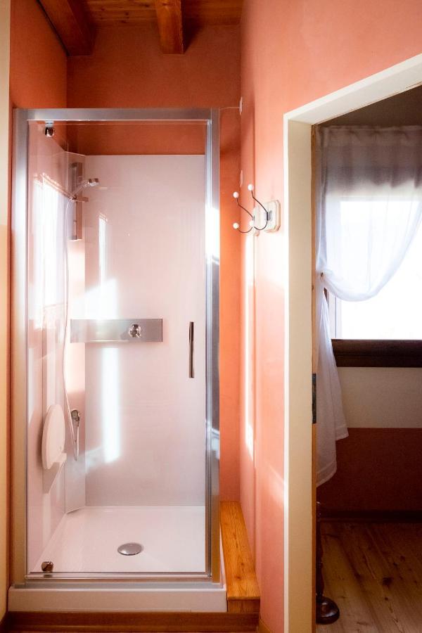 La Porta Accanto B&B San Vito di Leguzzano Bagian luar foto