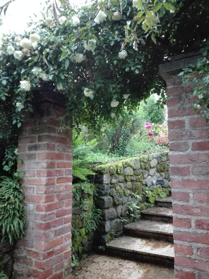 La Porta Accanto B&B San Vito di Leguzzano Bagian luar foto