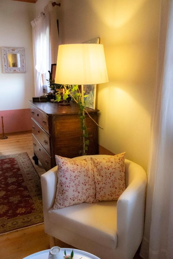 La Porta Accanto B&B San Vito di Leguzzano Bagian luar foto